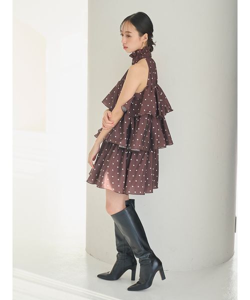 SNIDEL（スナイデル）の「ボリュームエアリーミニワンピース（ワンピース・レディース・ブラウン/ホワイト/ドット・1/0）」の22枚目の写真