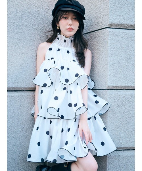 SNIDEL（スナイデル）の「ボリュームエアリーミニワンピース（ワンピース・レディース・ブラウン/ホワイト/ドット・1/0）」の4枚目の写真