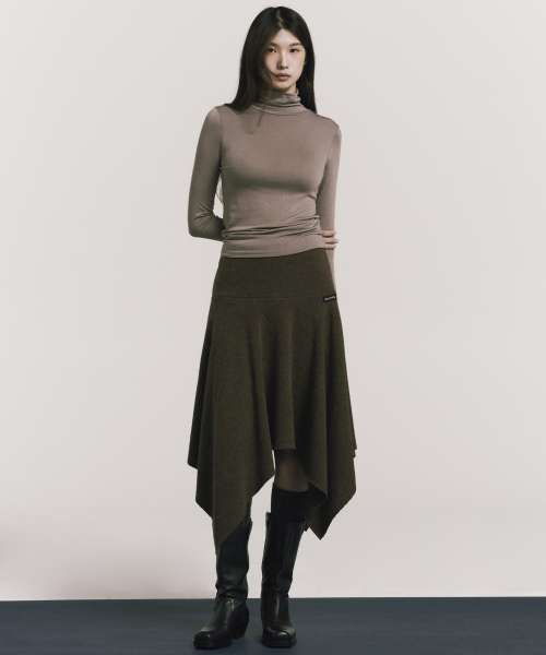 NICK&NICOLE(ニックアンドニコール)の「ASYMMETRIC HEM WOOL SKIRT_BROWN(スカート・レディース・その他・FREE)」の3枚目の写真