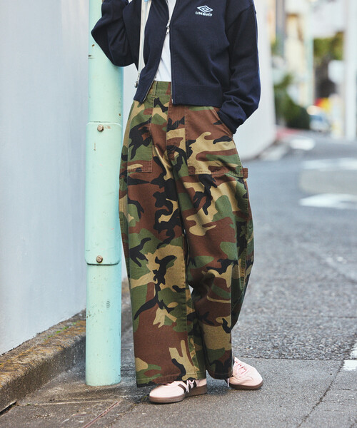 FREAK'S STORE（フリークスストア）の「ペインター ワイドパンツ/コットンワイドパンツ/ワイドデニム（チノパンツ・レディース・ブラック/オリーブ/その他/レオパード/ネイビー/カモフラージュ・SMALL/MEDIUM）」の5枚目の写真