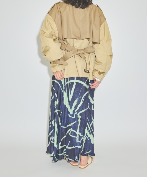 LOVELESS（ラブレス）の「ブロッキングショートトレンチ（トレンチコート・レディース・ベージュ系その他4・36/34）」の4枚目の写真