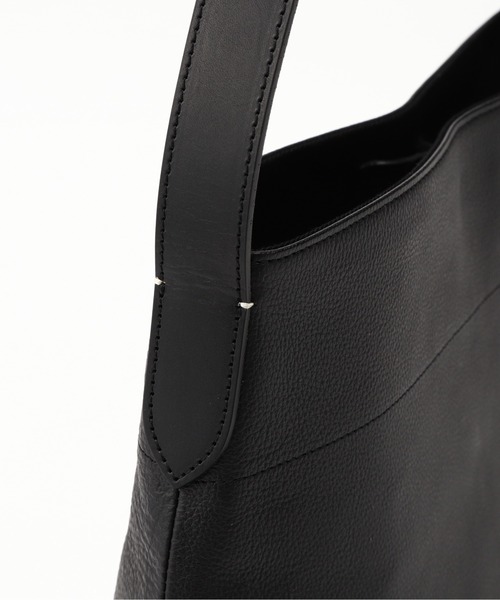 MARGARET HOWELL(マーガレットハウエル)の「SMOOTH LEATHER(ショルダーバッグ・レディース・ブラック・FREE)」の4枚目の写真