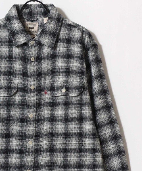 Levi's（リーバイス）の「Levi's/リーバイス JACKSON WORKER OMBRE CHECK SHIRT/オーバーサイズ オンブレチェックシャツ/フランネルシャツ/レギュラーカラーシャツ/レディース メンズ（シャツ/ブラウス・メンズ・ブラック/ブルー・M/XL）」の3枚目の写真