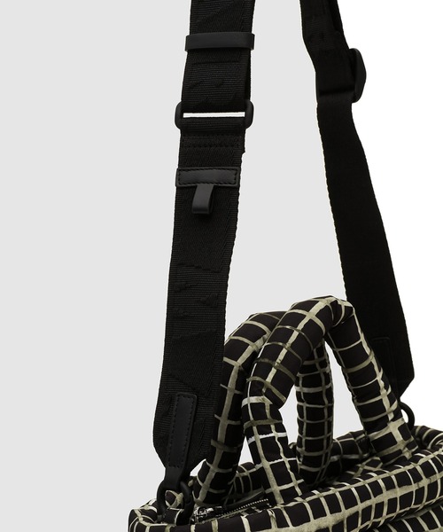 MARNI(マルニ)の「CHECKED PUFF / トートバッグミニ(トートバッグ・メンズ・ブラック系その他・ONE SIZE)」の4枚目の写真