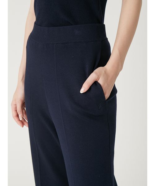 FRAY I.D（フレイアイディー）の「シルクブレンド美脚ニットパンツ／ウォッシャブル（その他パンツ・レディース・アイボリー/ピンク/ネイビー・F）」の8枚目の写真