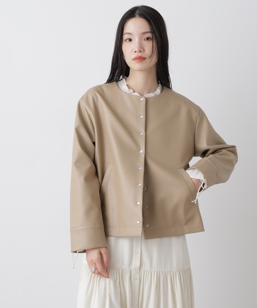 NANO universe（ナノユニバース）の「フェイクレザーパールドットノーカラージャケット（ノーカラージャケット・レディース・ブラック/ベージュ・FREE）」の5枚目の写真