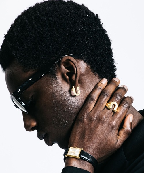 CRIMIE（クライミー）の「LETTER RIBBON HORSE SHOE RING SMALL 24KDP（リング・メンズ・ゴールド・7号/21号/19号/17号/15号/13号/11号/9号）」の6枚目の写真