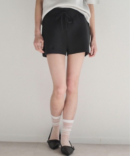 SOYEN（ソイエン）の「リブニットブルマショートパンツ/セットアップ可（その他パンツ・レディース・ベージュ/チャコール・F）」の14枚目の写真