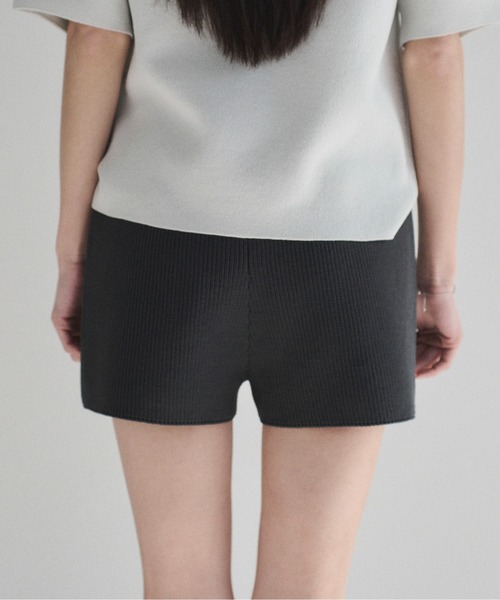 SOYEN（ソイエン）の「リブニットブルマショートパンツ/セットアップ可（その他パンツ・レディース・ベージュ/チャコール・F）」の15枚目の写真