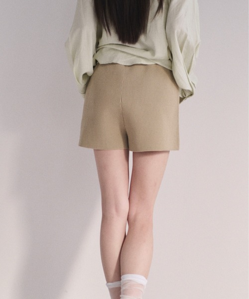 SOYEN（ソイエン）の「リブニットブルマショートパンツ/セットアップ可（その他パンツ・レディース・ベージュ/チャコール・F）」の9枚目の写真