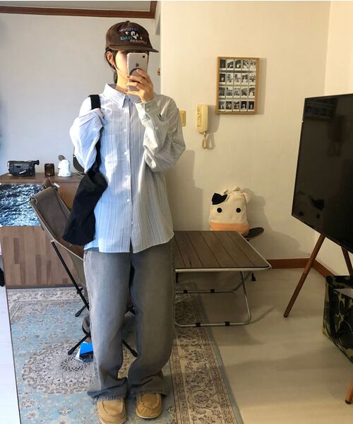 TOFFEE(トフィー)の「ロングフェイドデニムパンツ (グレー)(デニムパンツ・メンズ・その他・SMALL/MEDIUM/LARGE/X-LARGE)」の3枚目の写真