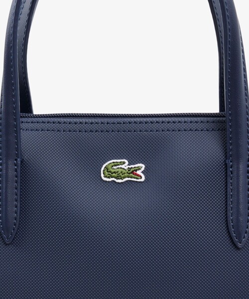 LACOSTE（ラコステ）の「L.12.12 コンセプト スモールトートバッグ（トートバッグ・レディース・ダークネイビー/ブラック・FREE）」の4枚目の写真