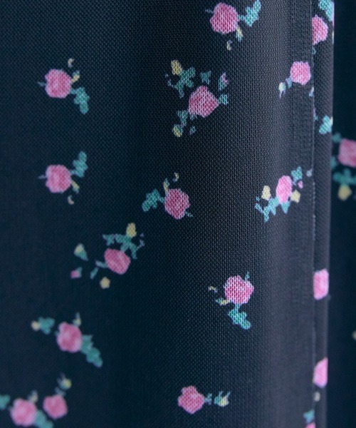 marun（マルン）の「＜大きいサイズ＞フラワープリントドロストキャミワンピース marun（ワンピース・レディース・ピンク/ブラック・3L/LL/4L/L/5L）」の5枚目の写真