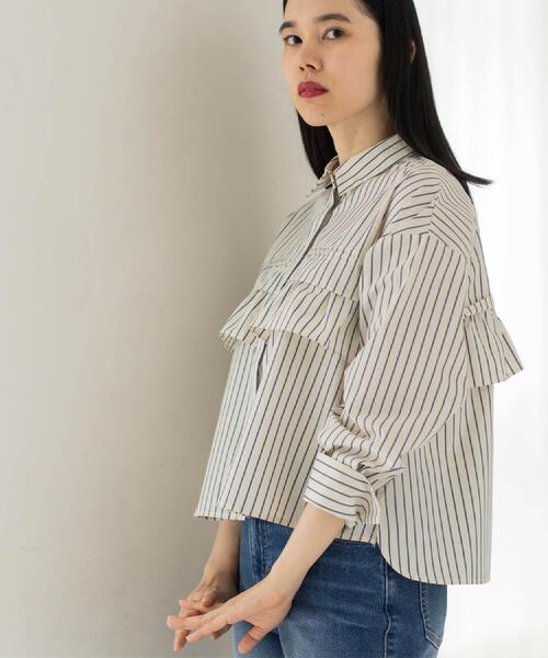 OPAQUE.CLIP（オペークドットクリップ）の「タックフリルシャツ【洗濯機OK】（シャツ/ブラウス・レディース・アイボリー系2/ライトブルー/パープル系1/ホワイト・42/38/40）」の8枚目の写真