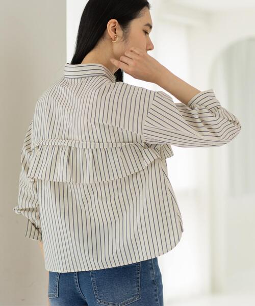 OPAQUE.CLIP（オペークドットクリップ）の「タックフリルシャツ【洗濯機OK】（シャツ/ブラウス・レディース・アイボリー系2/ライトブルー/パープル系1/ホワイト・42/38/40）」の22枚目の写真