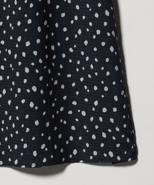 A DAY IN THE LIFE UNITED ARROWS(アデイインザライフユナイテッドアローズ)の「プリント フリルネック シャツワンピース <A DAY IN THE LIFE>(ワンピース・レディース・ベージュ/ネイビー/その他1・FREE)」の12枚目の写真