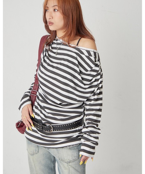 WHO'S WHO gallery（フーズフーギャラリー）の「ドレープスタッズトップス（Tシャツ/カットソー・レディース・グレー/ブラック/ホワイト/オフホワイト・FREE）」の8枚目の写真