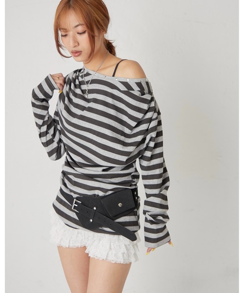 WHO'S WHO gallery（フーズフーギャラリー）の「ドレープスタッズトップス（Tシャツ/カットソー・レディース・グレー/ブラック/ホワイト/オフホワイト・FREE）」の15枚目の写真