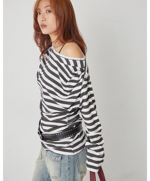 WHO'S WHO gallery（フーズフーギャラリー）の「ドレープスタッズトップス（Tシャツ/カットソー・レディース・グレー/ブラック/ホワイト/オフホワイト・FREE）」の10枚目の写真