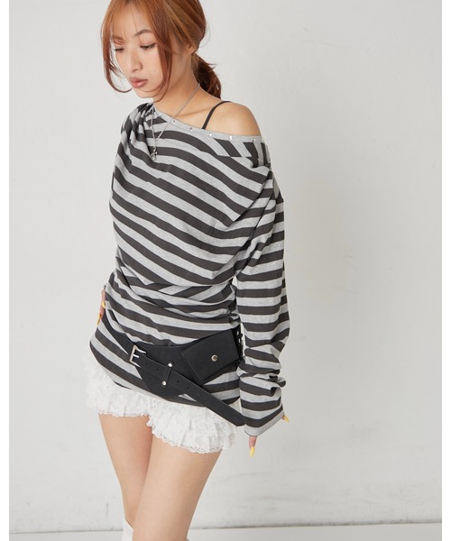 WHO'S WHO gallery（フーズフーギャラリー）の「ドレープスタッズトップス（Tシャツ/カットソー・レディース・グレー/ブラック/ホワイト/オフホワイト・FREE）」の16枚目の写真