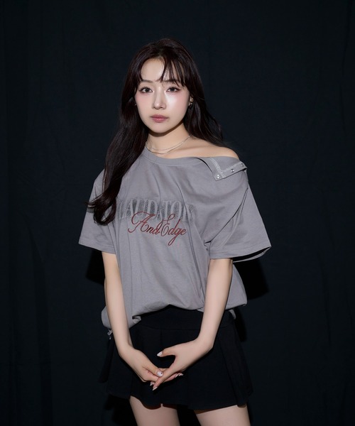 ANDGEEBEE(アンジービー)の「スプレープリントTシャツ(Tシャツ/カットソー・レディース・チャコールグレー/アッシュブラウン・FREE)」の4枚目の写真
