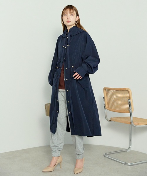 enhaut(アンオート)の「ウォッシュポリエステル ロング マウンテン パーカー マンパ コート(トレンチコート・レディース・ネイビー/アイボリー/ブラック・FREE)」の17枚目の写真