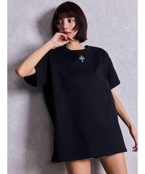 GYDA（ジェイダ）の「sacred edge cross emboss BIG Tシャツ（Tシャツ/カットソー・レディース・オフホワイト/ブラック/チャコールグレー・FREE）」の5枚目の写真