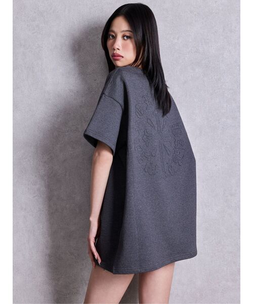 GYDA（ジェイダ）の「sacred edge cross emboss BIG Tシャツ（Tシャツ/カットソー・レディース・オフホワイト/ブラック/チャコールグレー・FREE）」の17枚目の写真