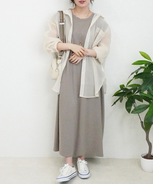 SELECT LEVERY(セレクトリベリー)の「綿100%天竺ノースリーブロングワンピース(ワンピース・レディース・ブラック/グレイッシュベージュ・MEDIUM)」の10枚目の写真
