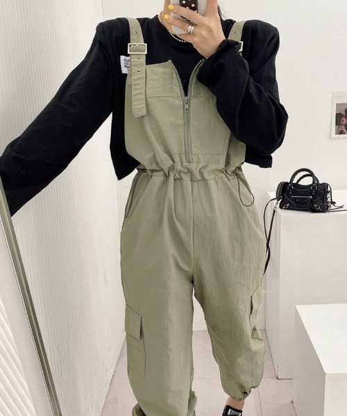 2ly2(トゥーリートゥー)の「ミリタリー風 サロペットパンツ(サロペット/オーバーオール・レディース・グリーン/ブラック・FREE)」の17枚目の写真