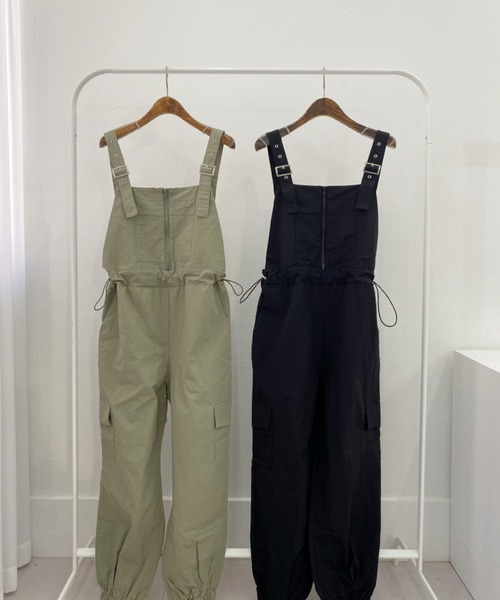 2ly2(トゥーリートゥー)の「ミリタリー風 サロペットパンツ(サロペット/オーバーオール・レディース・グリーン/ブラック・FREE)」の20枚目の写真
