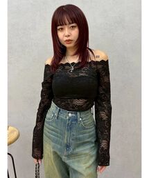 EVRIS（エヴリス）の「スカラップオフショルレーストップス　春服（シャツ/ブラウス）」