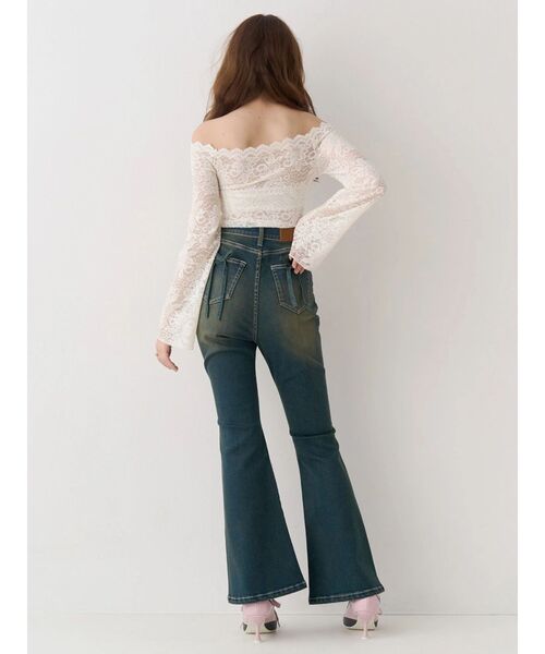 EVRIS（エヴリス）の「スカラップオフショルレーストップス　春服（シャツ/ブラウス・レディース・ブラック/ホワイト・FREE）」の5枚目の写真