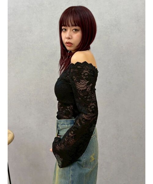 EVRIS（エヴリス）の「スカラップオフショルレーストップス　春服（シャツ/ブラウス・レディース・ブラック/ホワイト・FREE）」の22枚目の写真