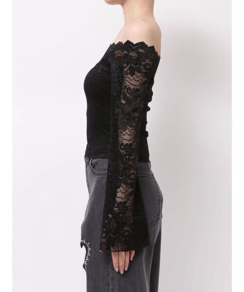 EVRIS（エヴリス）の「スカラップオフショルレーストップス　春服（シャツ/ブラウス・レディース・ブラック/ホワイト・FREE）」の12枚目の写真