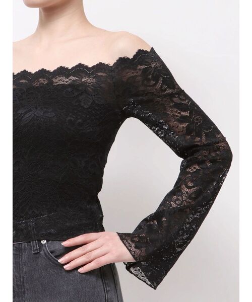 EVRIS（エヴリス）の「スカラップオフショルレーストップス　春服（シャツ/ブラウス・レディース・ブラック/ホワイト・FREE）」の15枚目の写真