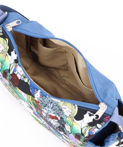 ScoLar（スカラー）の「661432：スカラーと女の子がいっぱい柄ショルダーバッグ（ショルダーバッグ・レディース・ブラック・FREE）」の2枚目の写真