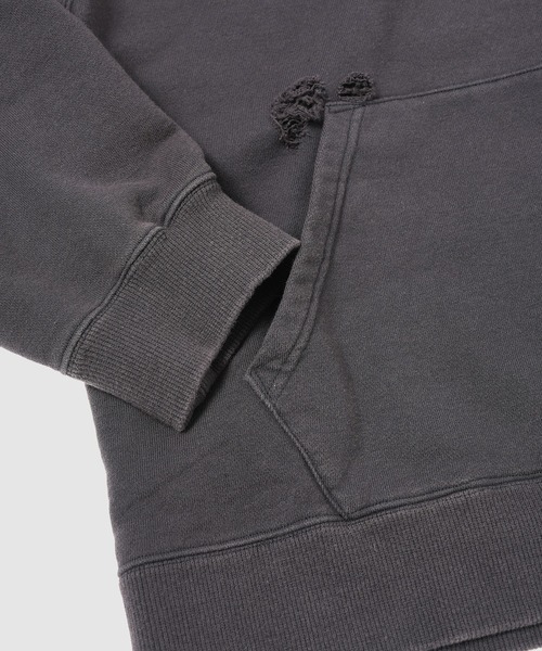 FACETASM（ファセッタズム）の「DAMAGED HOODIE（パーカー・メンズ・ブラウン/チャコールグレー・3/4）」の6枚目の写真