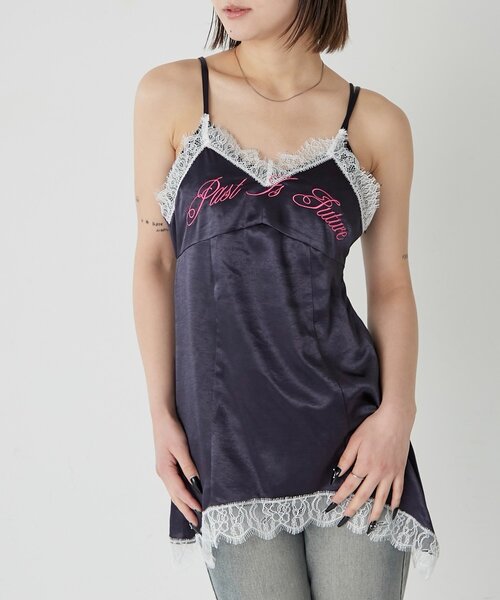 WHO'S WHO gallery（フーズフーギャラリー）の「ロゴサテンキャミワンピ(ドット柄/無地)（ワンピース・レディース・ブラック/グレー/オフホワイト/ネイビー・FREE）」の4枚目の写真