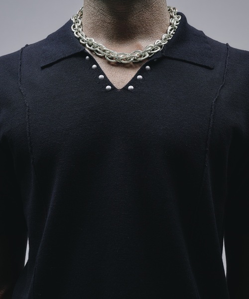ANDER HUNK（アンダーハンク）の「Studs Design Skipper Polo / スタッズデザインスキッパーポロ（ニット/セーター・メンズ・パープル/ブラック・MEDIUM/LARGE）」の9枚目の写真