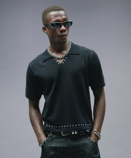 ANDER HUNK（アンダーハンク）の「Studs Design Skipper Polo / スタッズデザインスキッパーポロ（ニット/セーター・メンズ・パープル/ブラック・MEDIUM/LARGE）」の8枚目の写真