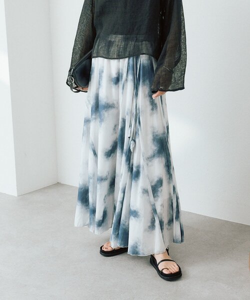 RIVE DROITE（リヴドロワ）の「予約【à Nice （ア ・ニース）】タイダイプリントギャザースカート（スカート・レディース・ネイビー/ベージュ・38/36）」の17枚目の写真