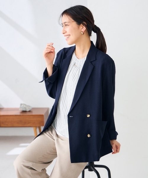 a.v.v(アーヴェヴェ)の「【接触冷感/UVカット】リネンライクダブルブレストジャケット【セットアップ対応/アンチピリング】(その他アウター・レディース・チャコールグレー/ネイビー/グレー系その他・38/36)」の3枚目の写真