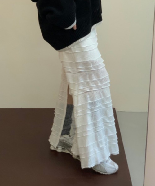 FAVORITO(ファヴォリート)の「スリットレイヤードスカート(スカート・レディース・ホワイト/ブラック・F)」の14枚目の写真
