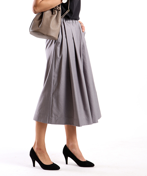 FREAK'S STORE（フリークスストア）の「タックフレアスカーチョ　-2016新作-（その他パンツ・レディース・ベージュ/ネイビー/グレー・SMALL/MEDIUM）」の4枚目の写真