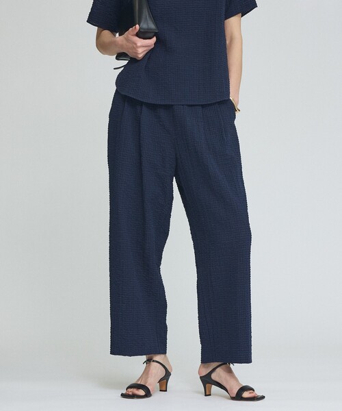 qualite(カリテ)の「【セットアップ対応】シアーギンガムクロップドパンツ 夏服 春服 リラックス 大人カジュアル(その他パンツ・レディース・ネイビー/ブラウン/ホワイト・38/36)」の1枚目の写真