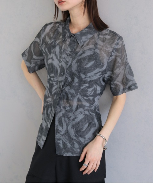 &g'aime（アンジェム）の「【&ｇ'aime 】エンボスチュニックシャツ　EmbossTunicShirt（シャツ/ブラウス・レディース・グレー/ブラック・FREE）」の8枚目の写真