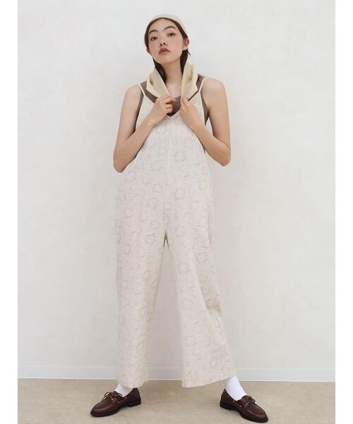 FIKA.(フィーカ)の「Flower cami overalls(サロペット/オーバーオール・レディース・ブラウン/ベージュ系・MEDIUM)」の7枚目の写真