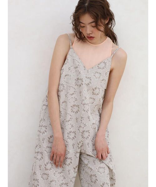 FIKA.(フィーカ)の「Flower cami overalls(サロペット/オーバーオール・レディース・ブラウン/ベージュ系・MEDIUM)」の16枚目の写真