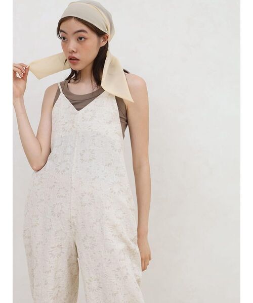 FIKA.(フィーカ)の「Flower cami overalls(サロペット/オーバーオール・レディース・ブラウン/ベージュ系・MEDIUM)」の17枚目の写真
